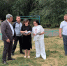 В Промышленном районе Оренбурга продолжаются работы по установке детских и спортивных площадок - Единая Россия