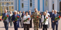 Партийные активисты и молодогвардейцы  почтили  память  жертв теракта в Беслане - Единая Россия