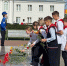 Присутствующие возложили цветы к Вечному огню Обелиска Славы - TltGorod.Ru