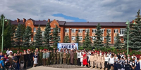 В Арске активисты «Единой России» и «Молодой Гвардии» приняли участие в акции «Капля жизни» - Единая Россия