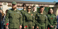 В траурном мероприятии приняли участие представители власти, общественных организаций, студенты, школьники и жители города. - Волжская новь