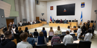 В Тюменской городской Думе открылась выставка про супергероев - Городская Дума