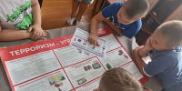 Библиотека №48  Урок мужества  «Мы помним тебя, Беслан» - ЦБС г. Саратова