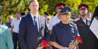 В Новороссийске представитель следственного управления СКР по краю в День солидарности в борьбе с терроризмом почтил память погибших в результате террористических атак - Следственный комитет