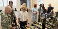 Студенты НИУ Президентской академии почтили память жертв терактов в Беслане и Старобельске - Время Н