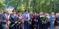 В Липецке росгвардейцы почтили память жертв терактов - Росгвардия