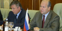 Главной «звездой» дела стал Игорь Изместьев (на фото — слева), которого суд признал заказчиком убийств | Источник: Council.gov.ru - 76.Ru