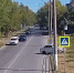 В Волжском автомобиль снес пешеходное ограждение прямо перед машиной ДПС - Volzsky.Ru