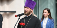 Иерей Виталий Зорин обратился к молодёжи на митинге памяти Беслана - Stolica58.Ru
