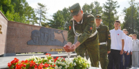 Фото дня: память о погибших во время теракта в Беслане почтили в Ижевскефото - Комсомольская Правда