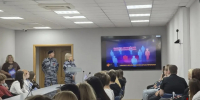 Профилактическое занятие для студентов провели Росгвардейцы в Воронеже в День солидарности в борьбе с терроризмом - Росгвардия