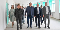 Виталий Хоценко проверил ход капремонта школы в Называевске - 12 канал