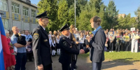 Юному петербуржцу, который спас двух девочек, вручили благодарность - Петербургский дневник