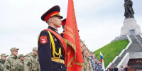 Представители Росгвардии и ветераны службы поздравили кузбасских кадет с началом нового учебного года - Росгвардия