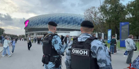 Охрану общественного порядка и безопасности граждан во время футбольного матча обеспечили столичные росгвардейцы - Росгвардия