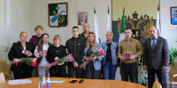 Родным погибших участников СВО вручили награды в Подпорожском районе - 47Channel.Ru
