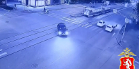 В Екатеринбурге машина сбила школьницу - ГТРК Урал