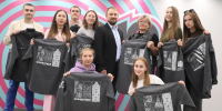 Оренбургские волонтёры отправились на Международный фестиваль молодежи в Екатеринбург - Ria56.Ru
