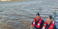 Пограничники спасли двух рыбаков из ледяной воды в Псковско-Чудском озере - Псковская правда
