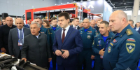 Куренков и Минниханов осмотрели новейшую технику для спасателей на салоне в Казани - ГТРК Татарстан