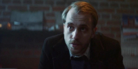 Прощание с артистом прошло в Калининграде. | Источник: Кадр из сериала «Кошка», режиссер Карен Оганесян, START Studio, 2023 год - 76.Ru