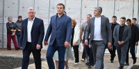 Виталий Хоценко проинспектировал ход капитального ремонта детского сада № 5 в Тюкалинске - Газета Ваша звезда