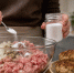 1 ложка в фарш – и котлеты получаются пышными и сочными, даже из сухого мяса: повара давно используют эту хитрость - Prochepetsk.ru