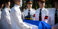 Простились с героями: в Севастополе проводили в последний путь четверых пиротехников МЧС России - Телеканал НТС