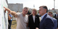Дороги, новая БСМП, старый театр: Юрий Слюсарь посетил в Таганроге   объекты строительства и реконструкции - RO.Today
