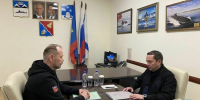 Губернатор Андрей Чибис провел рабочую встречу с главой ЗАТО Александровск Ильясом Мазитовым - Мурманский вестник