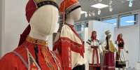 Уникальные старинные наряды представили на выставке в Благовещенске - ИА Порт Амур