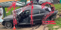 Въехавший в остановку в Ярославле водитель Mercedes уходил от полицейской погони - M24.Ru