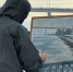 набережная_дождь_художник - Novosti-Saratova.Ru