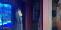 «Пусть свет „ирини“ — εἰρήνη преобразит наш город»: благочинный Тейковского района в День города встретился с Тейковчанами - Шуйская епархия
