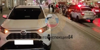 Девочка-подросток упала с мотоцикла после ДТП, и ее переехала иномарка - ИА Версия-Саратов