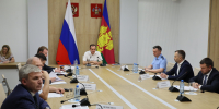 Вениамин Кондратьев призвал ускорить разгрузку цистерн и поставку топлива на АЗС - Smi.Kuban.Info