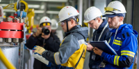 Специалисты нефтегазового комплекса Ямала принимают поздравления с профессиональным праздником - Администрация ЯНАО