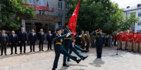 Темрезов поприветствовал участников акций «Знамя Победы» и «Вахта Памяти» в Черкесске - Эльбрус.Пресс