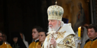 Патриарх Кирилл встретил мощи Дмитрия Донского в храме Христа Спасителя в Москве - Комсомольская Правда