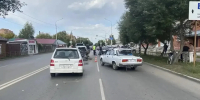 Пять легковых автомобилей столкнулись в Омске на улице Герцена - ГТРК Иртыш