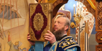 Митрополит Корнилий совершил вечернее богослужение с акафистом Успению Пресвятой Богородицы - Архангельская епархия