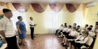 Транспортные полицейские Анапы присоединились к акции «Помоги пойти учиться» - Газета Анапское Черноморье