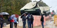 Илья Беспалов осмотрел новый мемориал «Наша сила в единстве» в Туле - Молодой коммунар