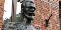 В Гусеве торжественно открыли бюсты императору Николаю II и императрице Александре Фёдоровне - Калининградская ГТРК