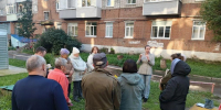 Оксана Молодых провела встречу с активистами нескольких МКД по ул. 40 лет Октября - Справедливая Россия
