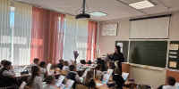 Инспекторы ОГАИ проводят для первоклассников профилактические беседы - Варненский район