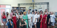 В Центральной городской библиотеке города Сочи состоялась творческая встреча клуба «Книжный театр» на тему «Этюды Демидова» - Управление культуры