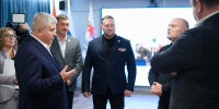 За каждым человеком закрепляют своего координатора, который помогает разобраться со всеми мерами поддержки. - Новгородские Ведомости