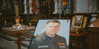 Личный состав Уральского института ГПС МЧС России почтил память Героя России Евгения Николаевича Зиничева - УрИ ГПС МЧС РФ