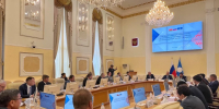 Делегация Беларуси работает в Якутске для развития торгово-экономических связей и поставок спецтехники - Якутское-Cаха ИА